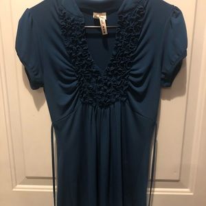 Juniors casual top size large